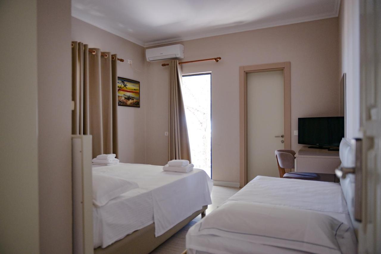 Hotel Andi Durrës Eksteriør billede