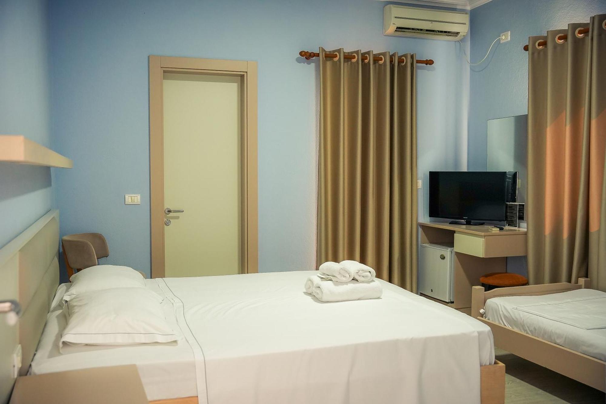 Hotel Andi Durrës Eksteriør billede