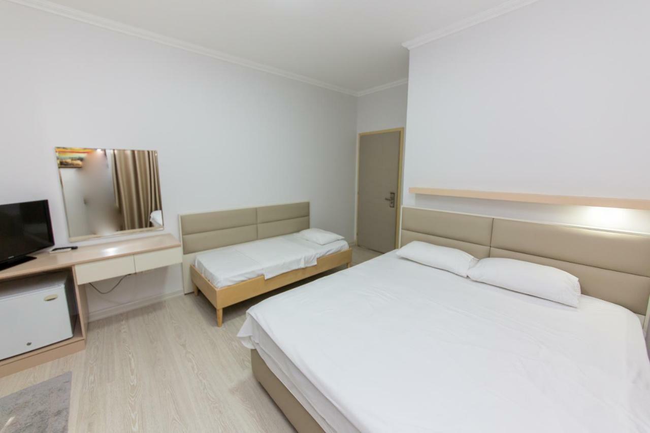 Hotel Andi Durrës Eksteriør billede
